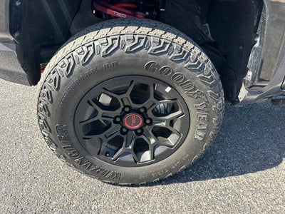 2025 Toyota Tacoma 4WD 4WD TRD Pro Hybrid Double Cab 5' Bed AT (Natl)