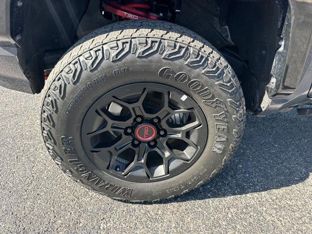 2025 Toyota Tacoma 4WD 4WD TRD Pro Hybrid Double Cab 5' Bed AT (Natl)