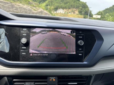 2024 Volkswagen Taos SE 4MOTION