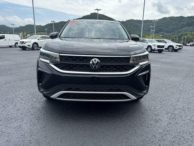 2024 Volkswagen Taos SE 4MOTION