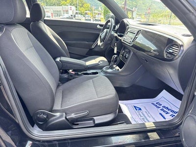 2014 Volkswagen Beetle 2dr Auto 1.8T Entry PZEV