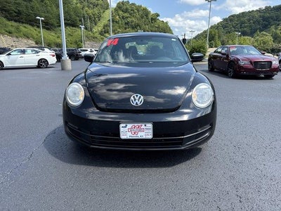 2014 Volkswagen Beetle 2dr Auto 1.8T Entry PZEV