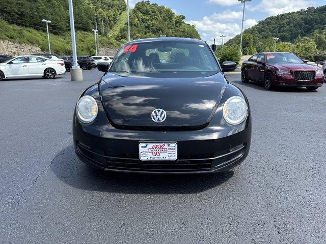 2014 Volkswagen Beetle 2dr Auto 1.8T Entry PZEV