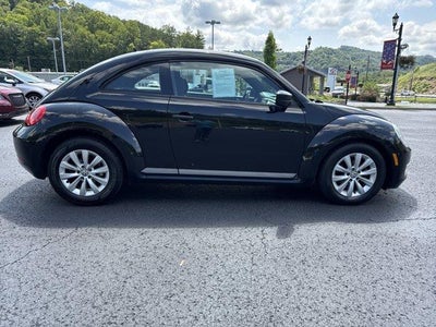2014 Volkswagen Beetle 2dr Auto 1.8T Entry PZEV