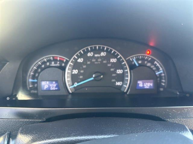 2015 Toyota Camry 4dr Sdn I4 Auto LE (SE)