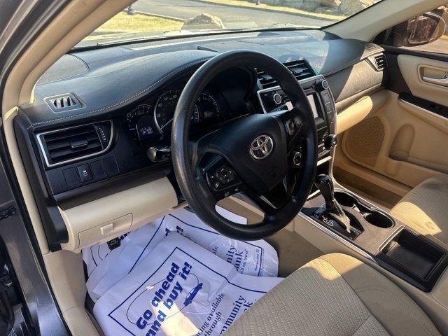 2015 Toyota Camry 4dr Sdn I4 Auto LE (SE)