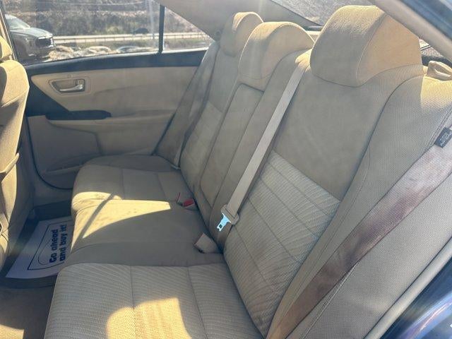 2015 Toyota Camry 4dr Sdn I4 Auto LE (SE)