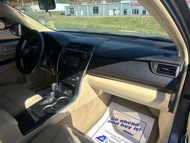 2015 Toyota Camry 4dr Sdn I4 Auto LE (SE)