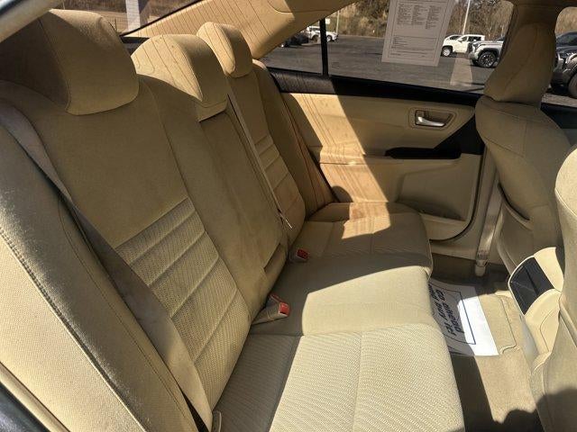 2015 Toyota Camry 4dr Sdn I4 Auto LE (SE)