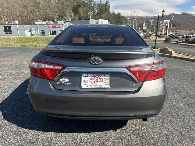2015 Toyota Camry 4dr Sdn I4 Auto LE (SE)