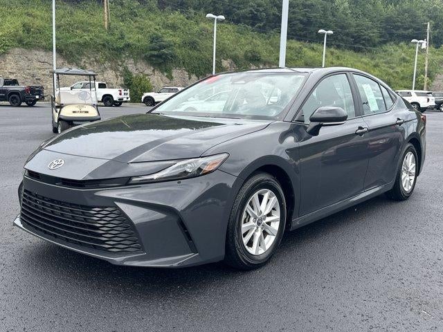 2025 Toyota Camry LE (Natl)