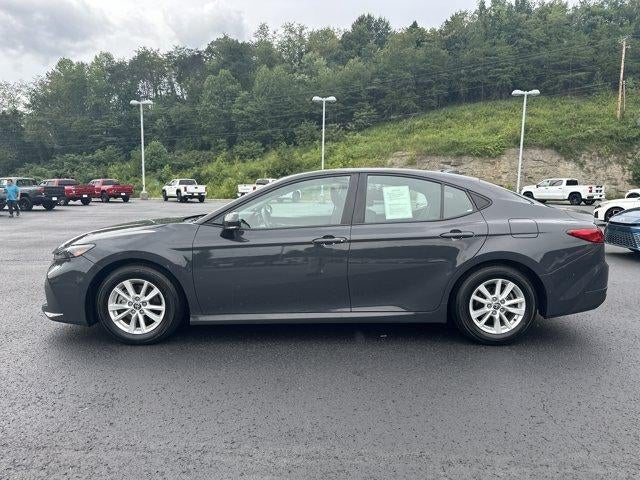 2025 Toyota Camry LE (Natl)