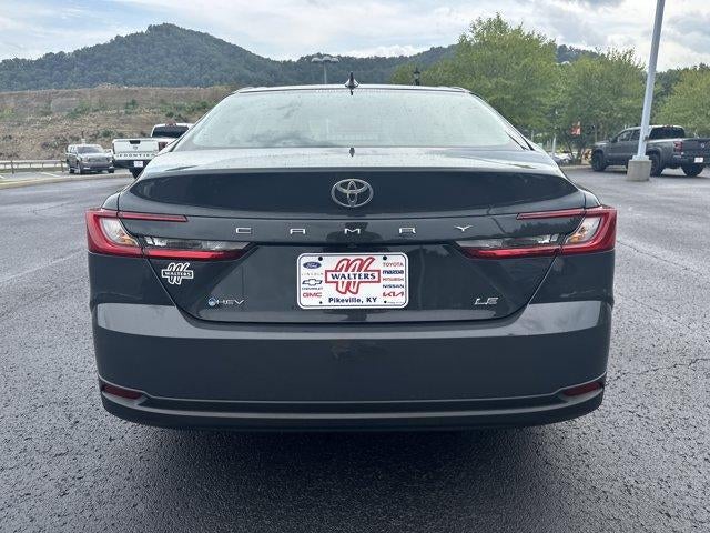 2025 Toyota Camry LE (Natl)