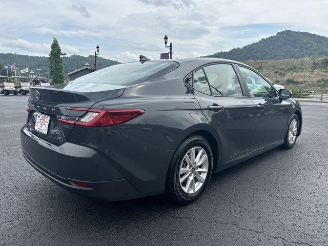 2025 Toyota Camry LE (Natl)
