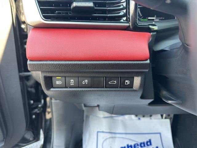 2025 Toyota Camry XSE AWD (Natl)