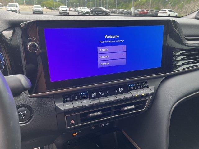 2025 Toyota Camry XSE AWD (Natl)