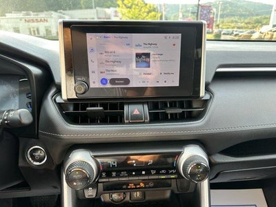 2024 Toyota RAV4 Hybrid XLE AWD (Natl)