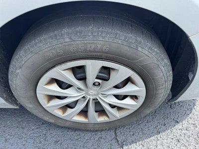 2015 Toyota Camry 4dr Sdn I4 Auto LE (SE)