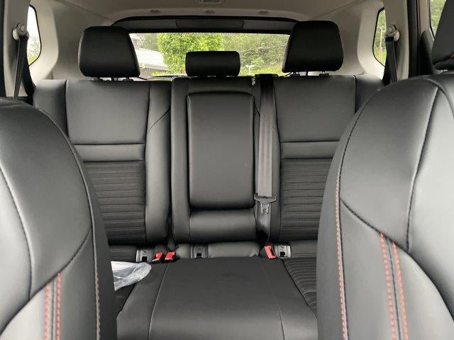 2026 Nissan Rogue 2026.5 AWD Rock Creek