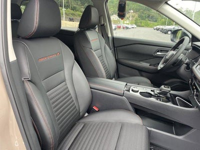 2026 Nissan Rogue 2026.5 AWD Rock Creek