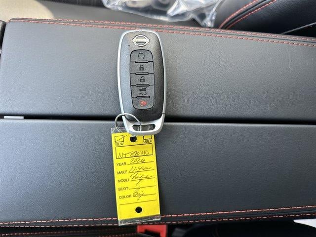 2026 Nissan Rogue 2026.5 AWD Rock Creek