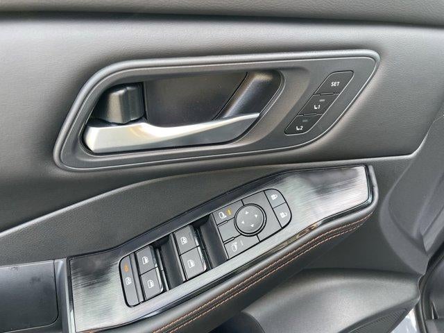 2026 Nissan Rogue 2026.5 AWD Rock Creek