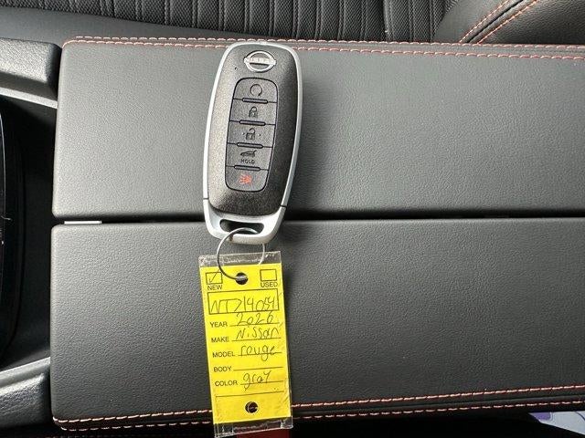 2026 Nissan Rogue AWD Rock Creek *Ltd Avail*