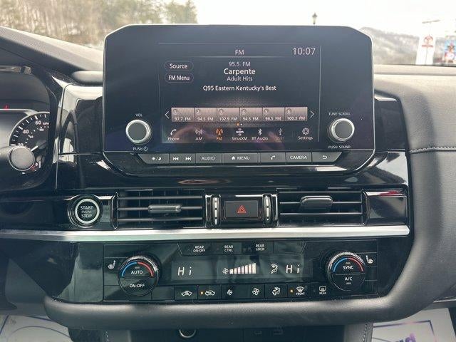 2024 Nissan Pathfinder SV 2WD