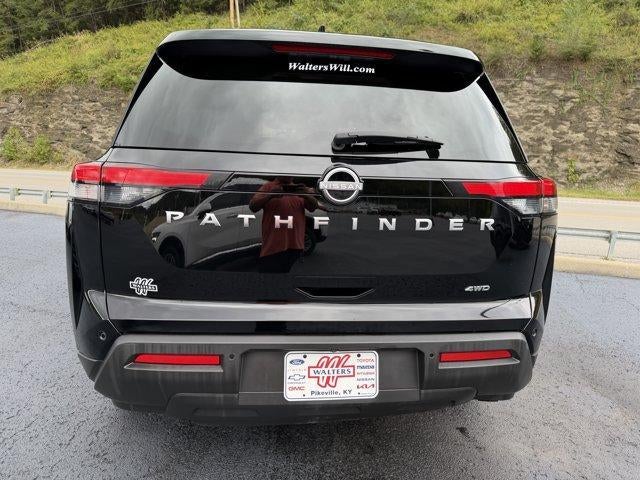 2025 Nissan Pathfinder SV 4WD