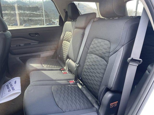 2026 Nissan Pathfinder SV 4WD