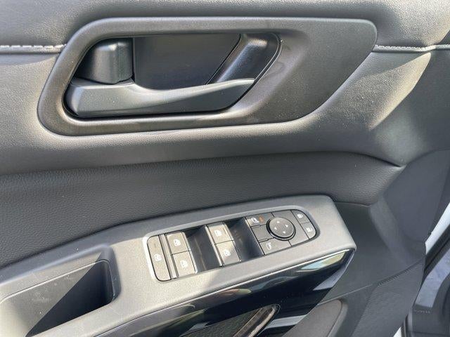 2026 Nissan Pathfinder SV 4WD