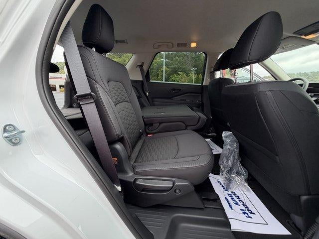 2026 Nissan Pathfinder SV 4WD