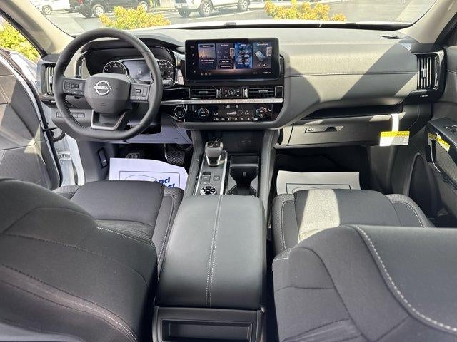 2026 Nissan Pathfinder SV 4WD