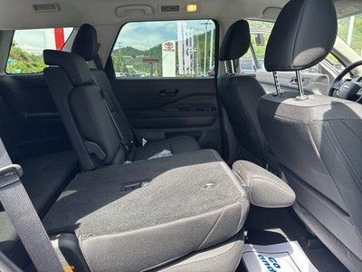 2026 Nissan Pathfinder SV 4WD