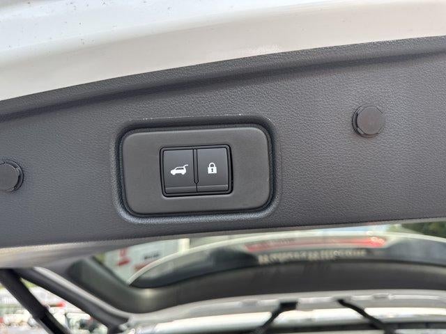 2026 Nissan Pathfinder SV 4WD