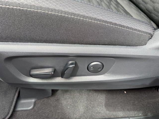 2026 Nissan Pathfinder SV 4WD