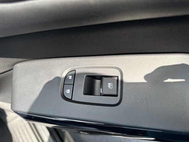 2026 Nissan Pathfinder SV 4WD