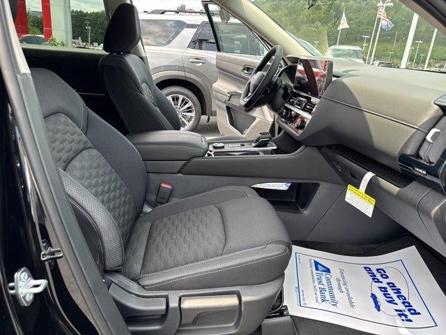 2026 Nissan Pathfinder SV 4WD