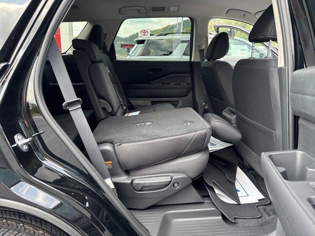 2026 Nissan Pathfinder SV 4WD