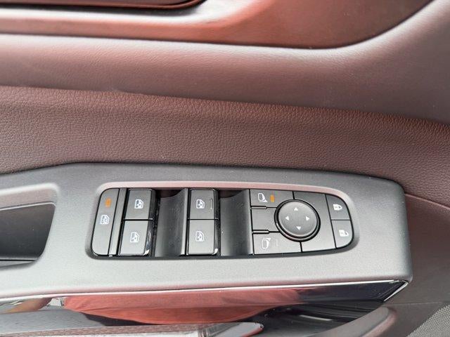 2026 Nissan Pathfinder SV 4WD