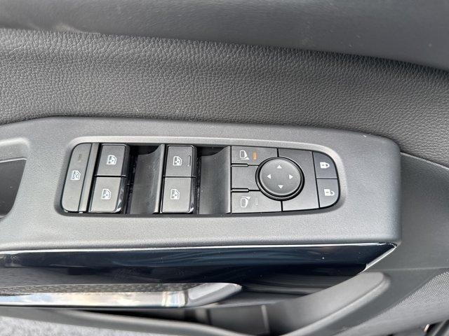 2026 Nissan Pathfinder SV 4WD