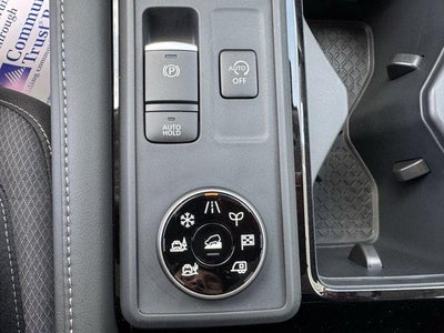 2026 Nissan Pathfinder SV 4WD