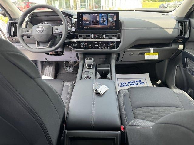 2026 Nissan Pathfinder SV 4WD