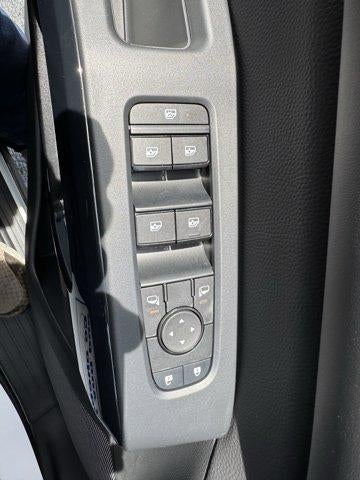 2026 Nissan Pathfinder SV 4WD