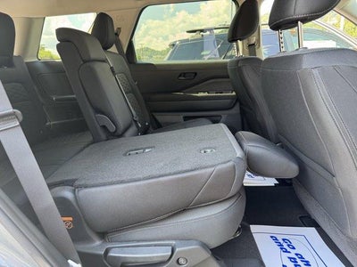 2026 Nissan Pathfinder SV 4WD