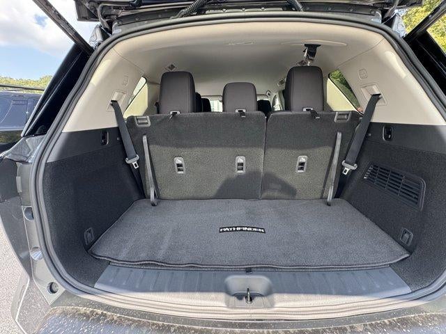 2026 Nissan Pathfinder SV 4WD