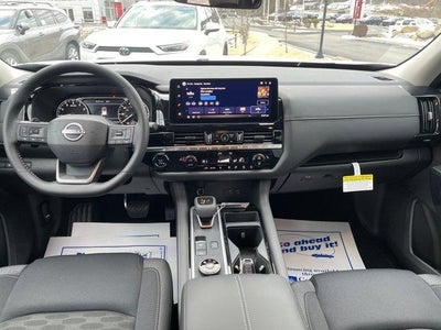 2026 Nissan Pathfinder SV 4WD