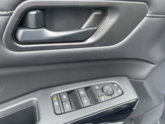 2026 Nissan Pathfinder SV 4WD