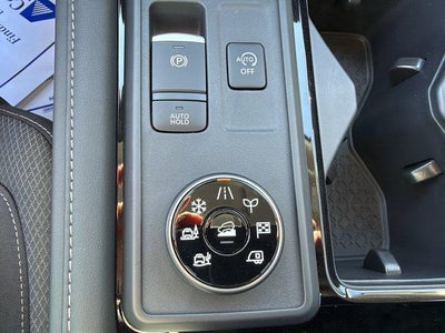 2026 Nissan Pathfinder SV 4WD
