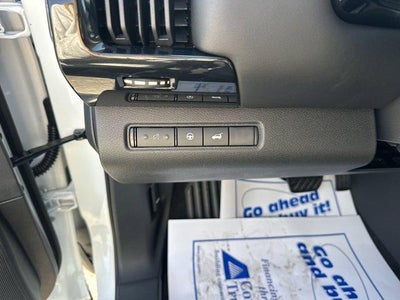 2026 Nissan Pathfinder SV 4WD